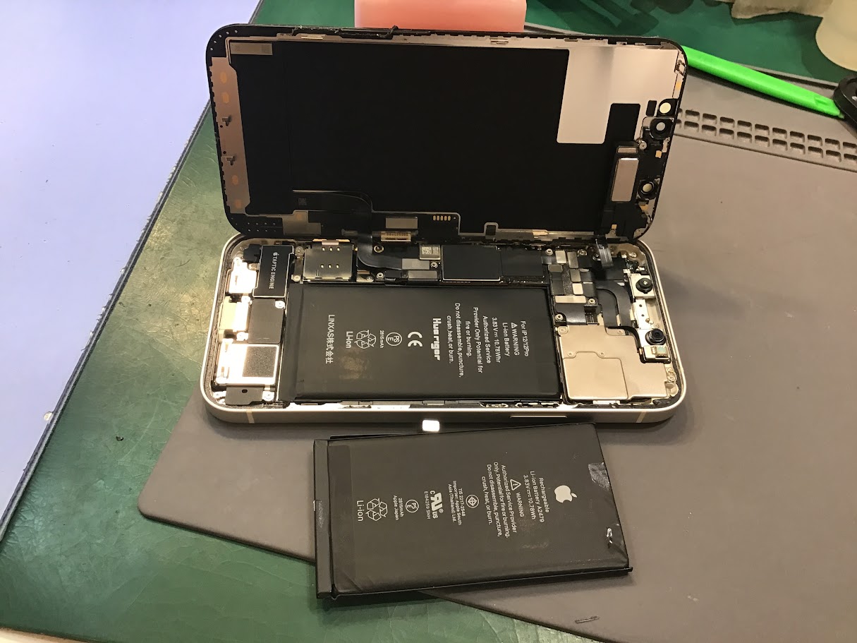 iPhone12のバッテリー交換ならデータそのまま修理可能なスマホ修理工房セレオ甲府店へ！
